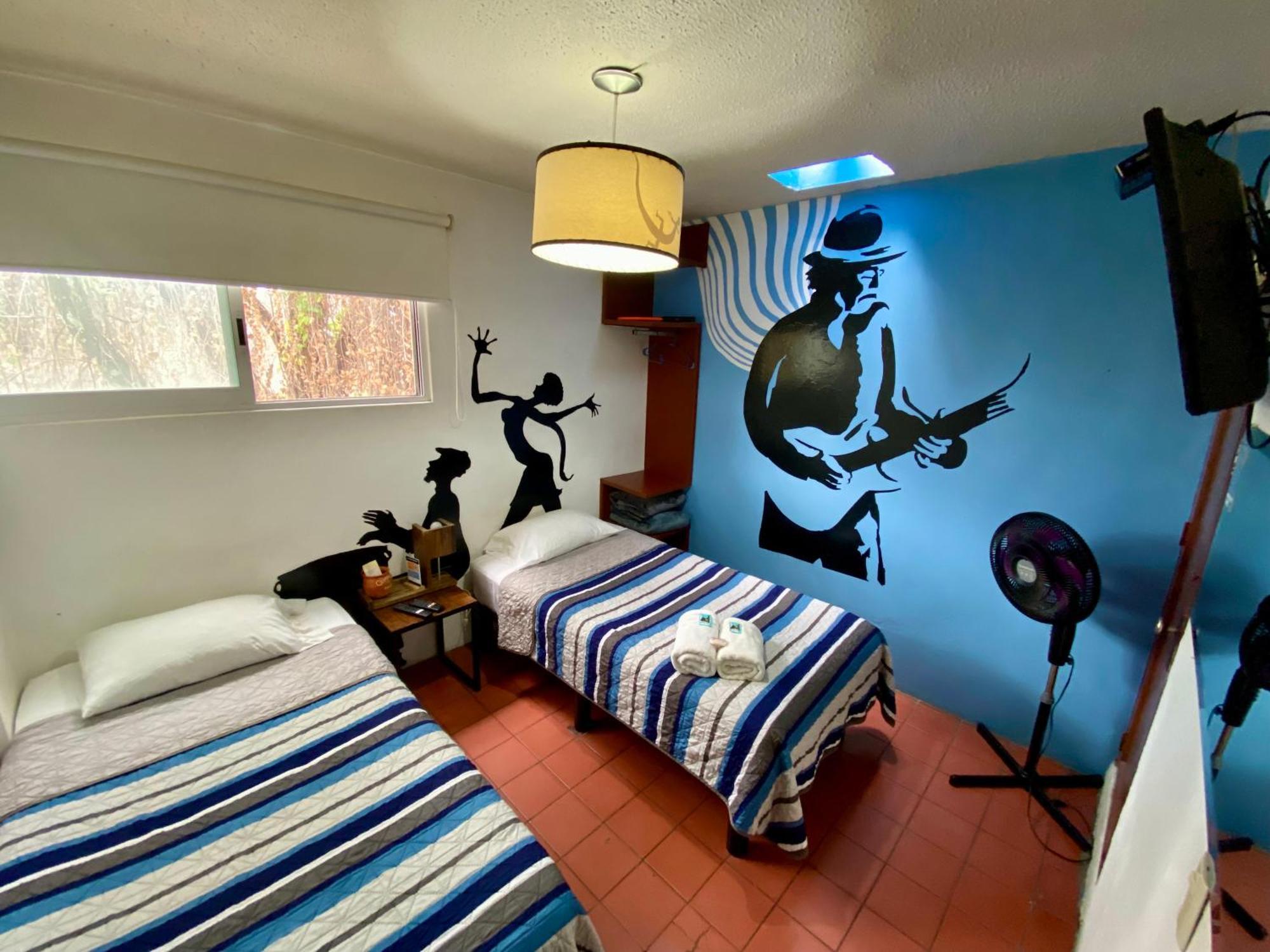 Hostel Hospedarte Chapultepec غوادالاجارا المظهر الخارجي الصورة