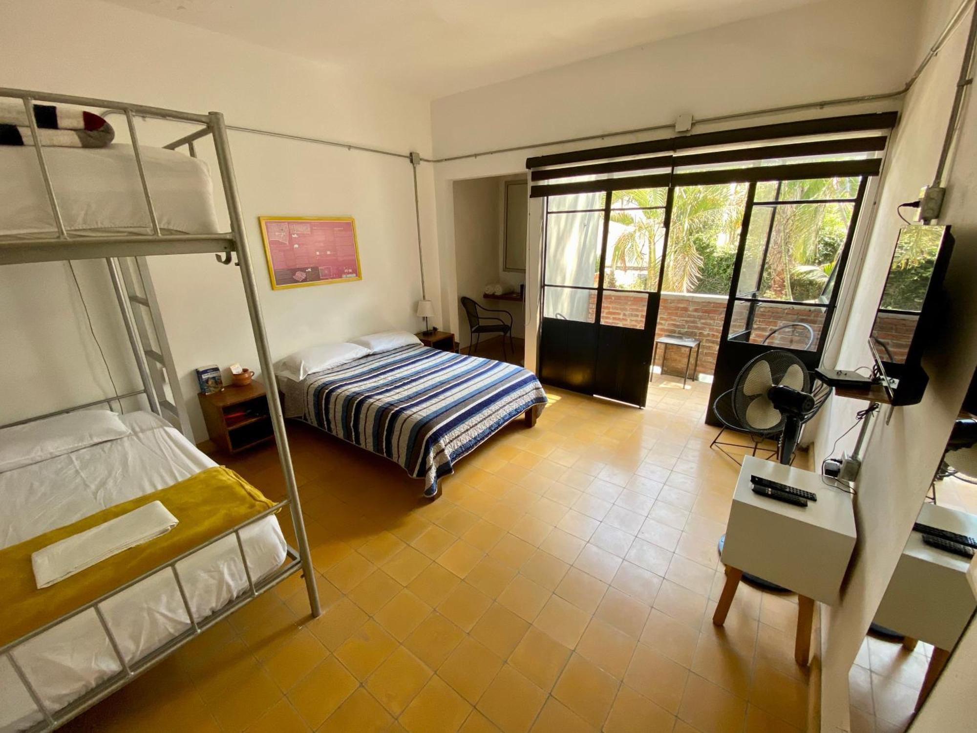 Hostel Hospedarte Chapultepec غوادالاجارا المظهر الخارجي الصورة