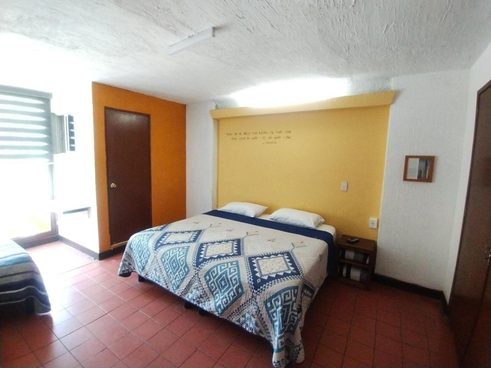 Hostel Hospedarte Chapultepec غوادالاجارا المظهر الخارجي الصورة